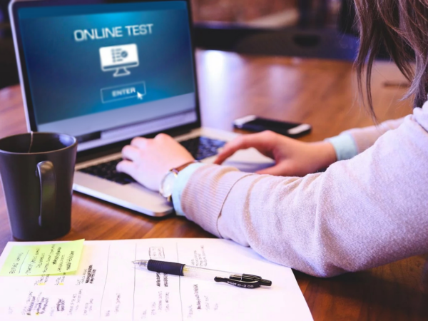 The Benefits of Online Master’s Programs for Working Professionals The Benefits of Online Master’s Programs for Working Professionals
